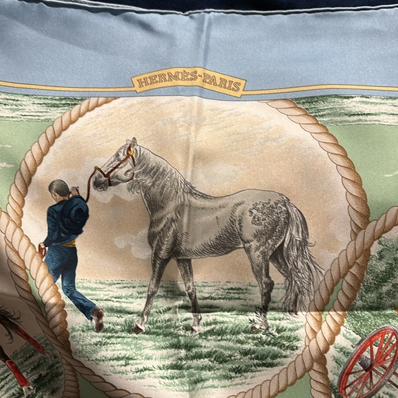 Hermes scarf size 90 - Picture 2 of 4